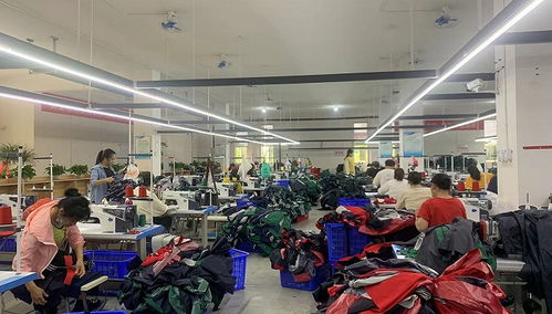 南方服裝廠(chǎng),浩浩蕩蕩回縣城